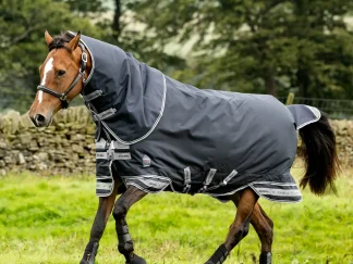 LeMieux Arika Storm-Tek 350g Detachable Neck Turnout Rug - Navy